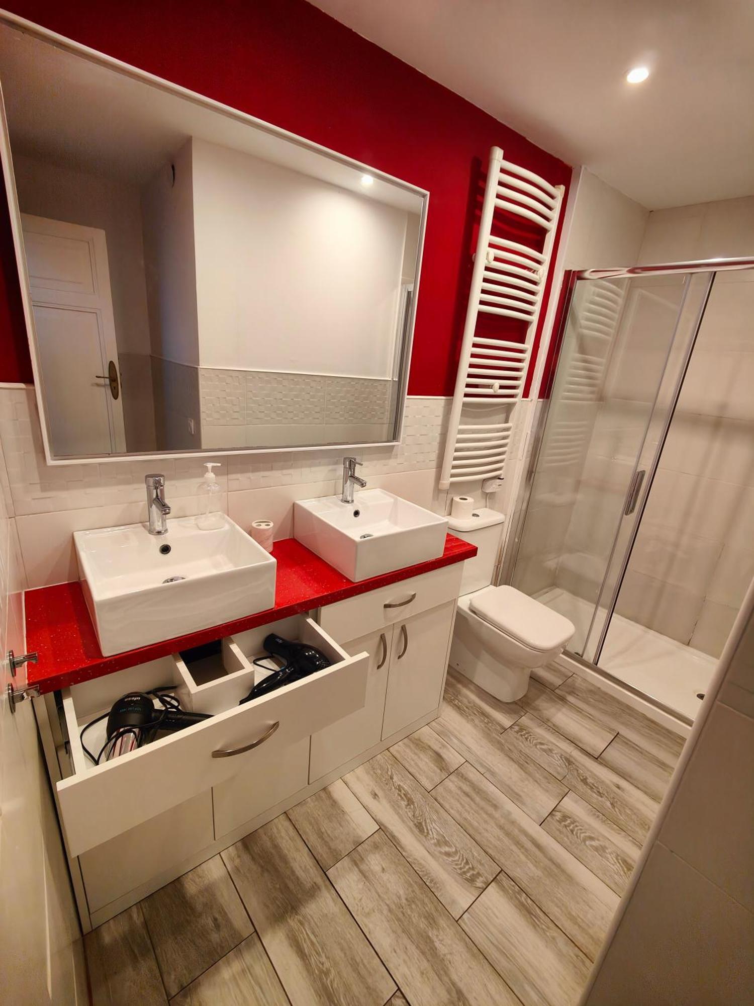 Rua Nova Apartment 28, 3 Dormitorios, Wifi, Ps4 Y Netflix, A 200M Catedral Santiago de Compostela Zewnętrze zdjęcie